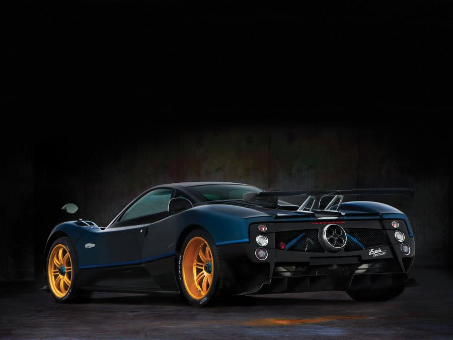  Pagani Zonda Tricolore 2010 года  (фото 1 из 12)